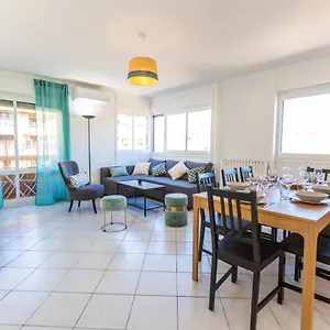 Appartement Superbe 100m2 - 2 Balcons - Proche Gare - Climatisé, Marseille